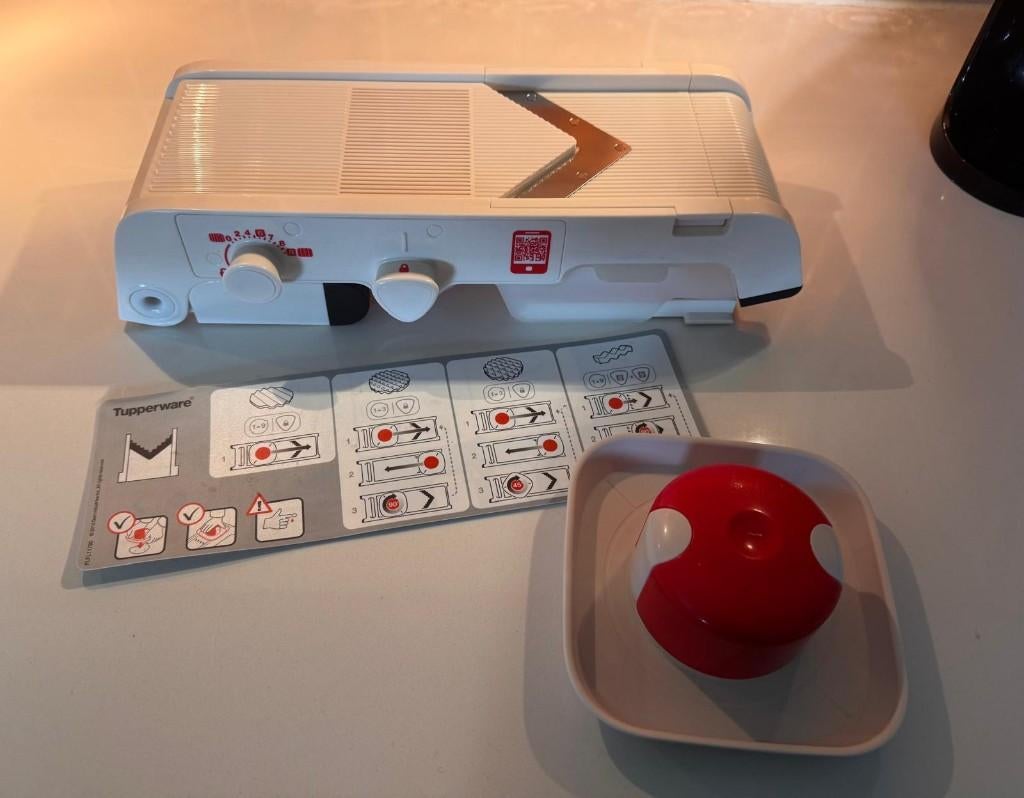 MandoChef van Tupperware, Enlèvement ou Envoi, Comme neuf, Rouge, Autres types