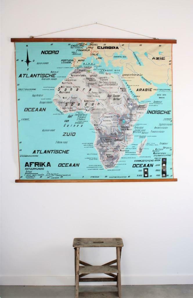 Ancienne carte d'école de l'Afrique, Antiquités & Art, Curiosités & Brocante, Enlèvement ou Envoi
