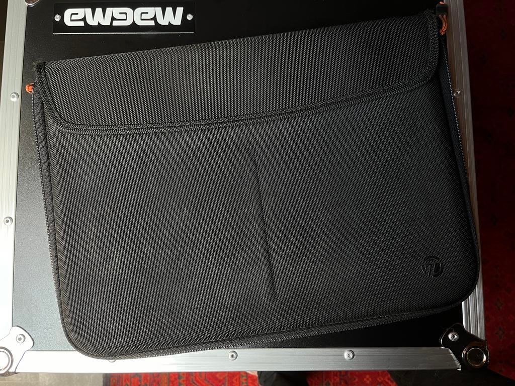 Sacoche housse laptop portable 15” et 16” antichoc EVA rigid, Utilisé