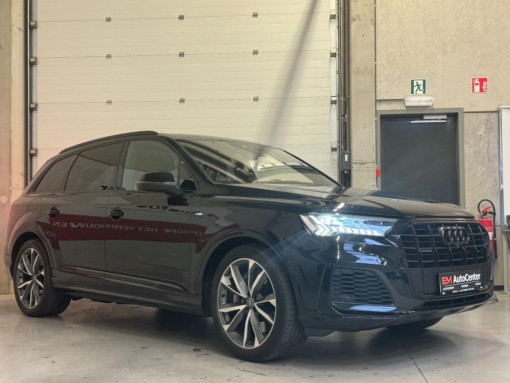 Audi Q7 55 TFSi e PHEV S Line Shadow Matrix-BOSE-360CAM-BTW, Automaat, 2995 cc, Alcantara, Zwart