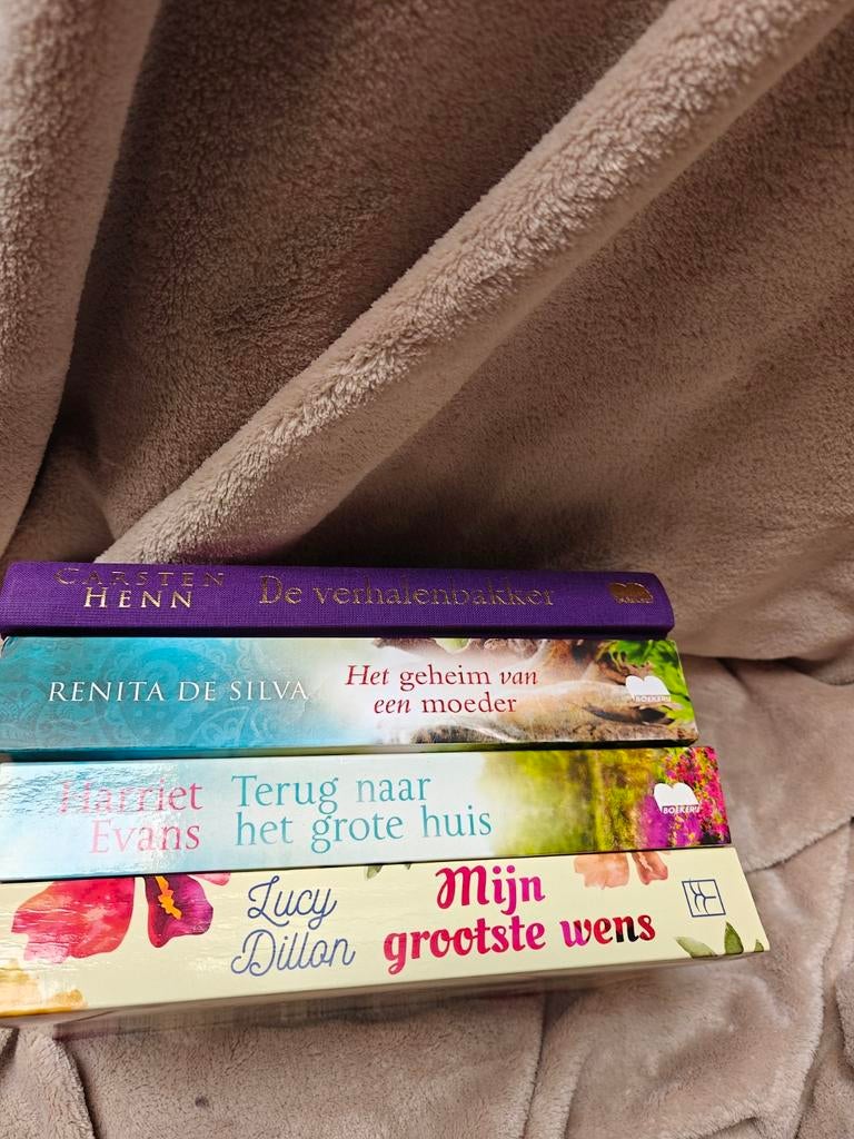 Pakket van deze 4 boeken.o.aCarsten Henn - De verhalenbakker, Ophalen of Verzenden, Carsten Henn