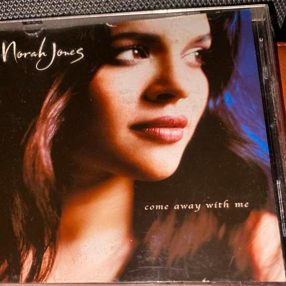 COMME LE NOUVEAU CD NORAH JONES/COME AWAY WITH ME !, Enlèvement ou Envoi, Comme neuf