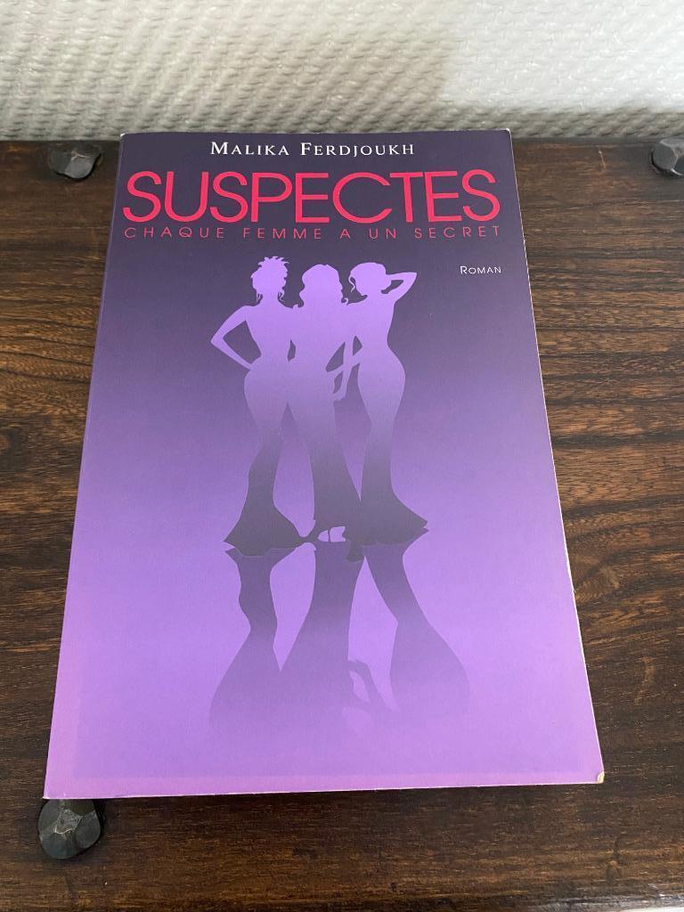 Suspectes - Malika Ferdjoukh, Enlèvement ou Envoi, Utilisé, Malika Ferdjoukh