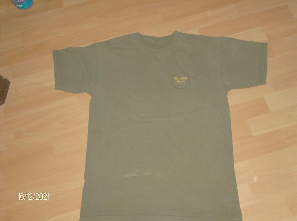 T-SHIRT KAKI MERK BRIXTON - MAAT M –SKATE MERK, Ophalen of Verzenden, Gedragen, Maat 48/50 (M), Brixton