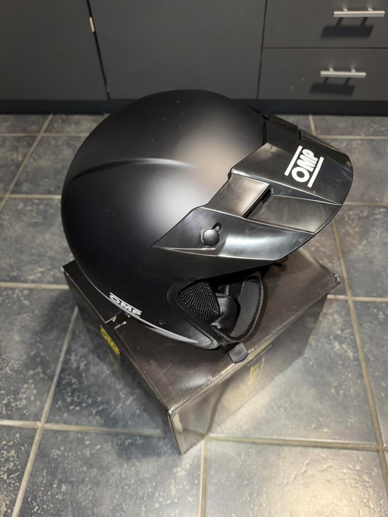 Casque omp taille M neuf + minerve, Enlèvement