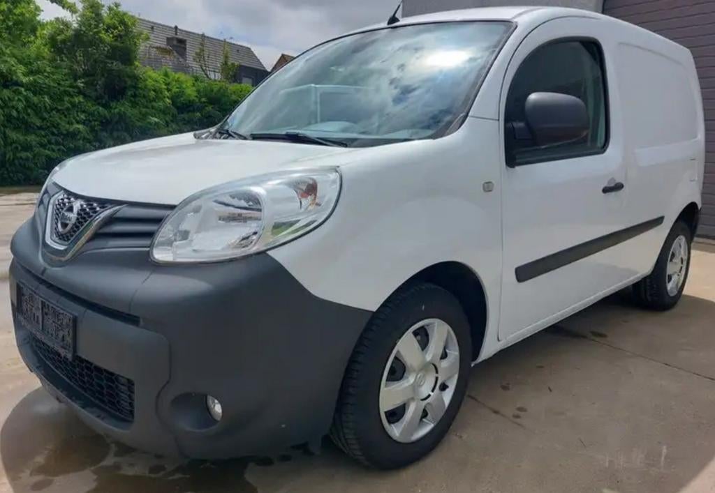 Nissan NV250, Voorwielaandrijving, Stof, Wit, Particulier