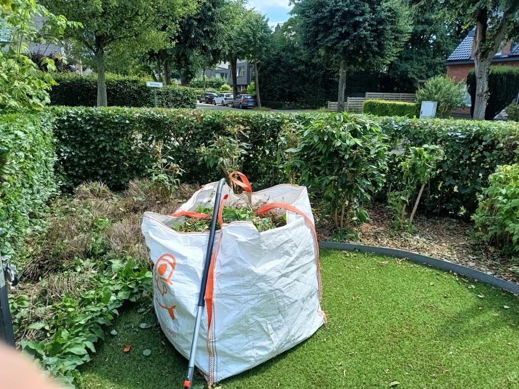 Tuinman / boomverzorging / houthakker / schrijnwerker