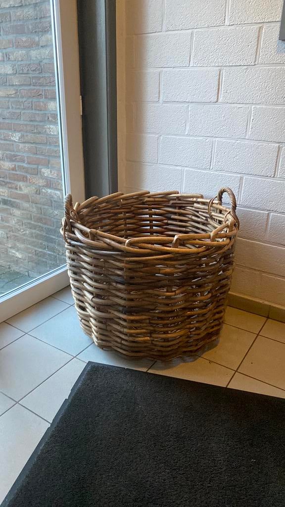 Rotan houtmand, Huis en Inrichting, Ophalen, Zo goed als nieuw