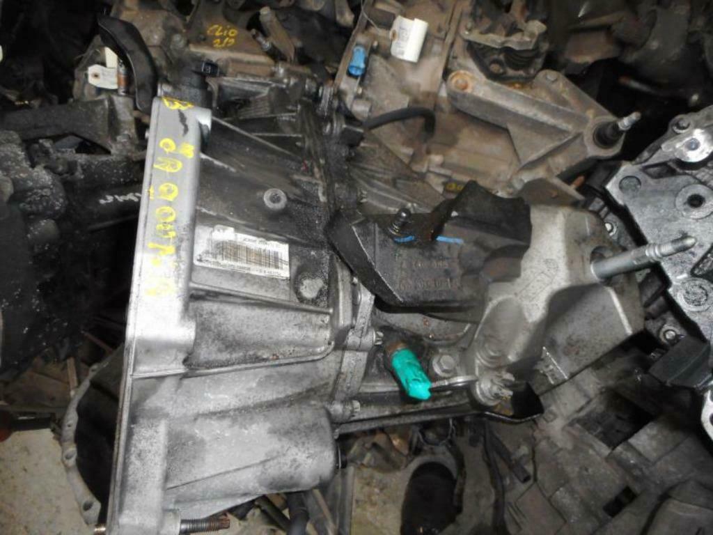 boite6  vitesses  renault  laguna  3 1.5 dci 81 kw, Enlèvement ou Envoi, Renault