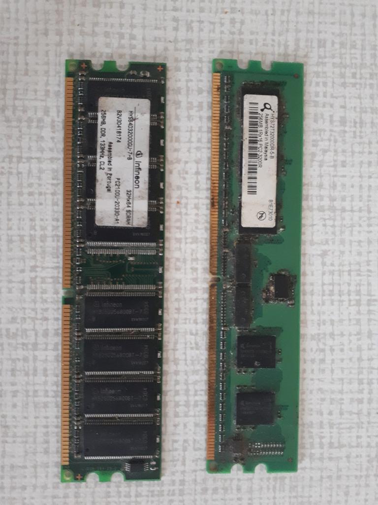 2 x 512 mb Ram geheugen, Ophalen of Verzenden, DDR2, Desktop, Gebruikt