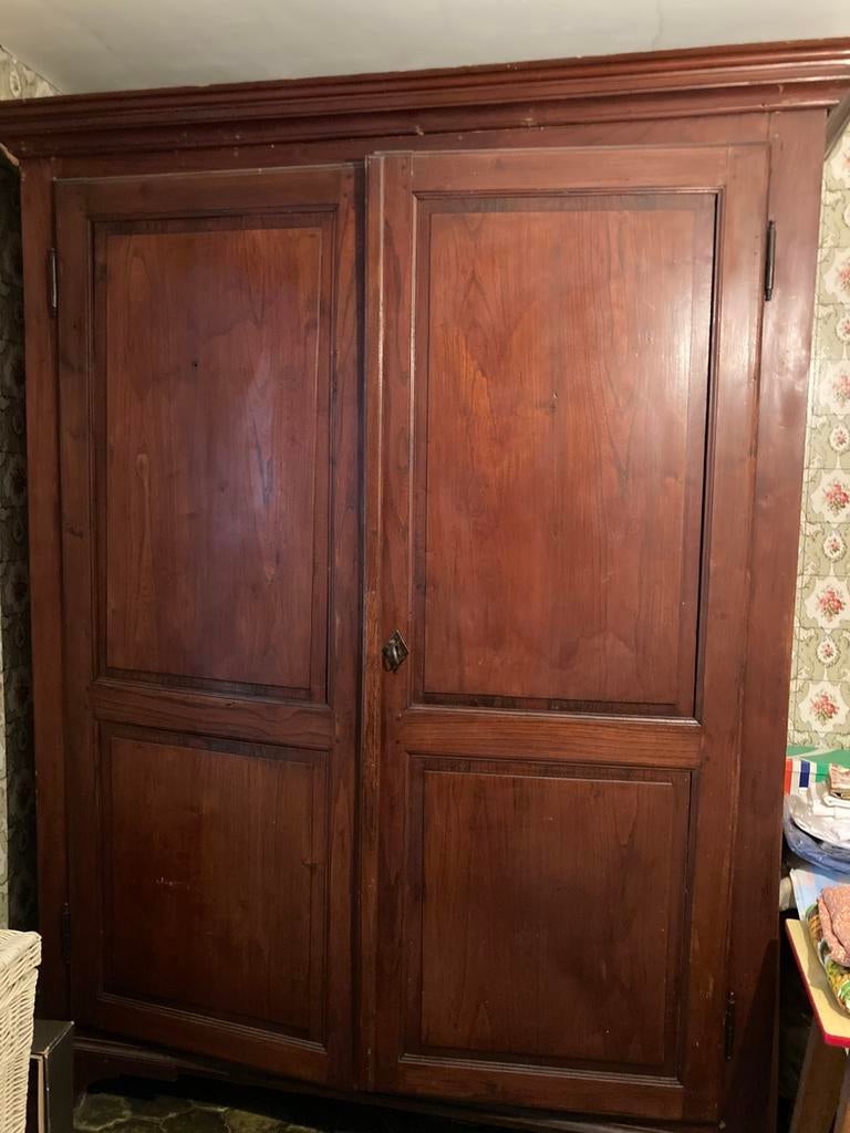 Grote antieke houten kleerkast, Huis en Inrichting, Kasten | Kleerkasten, Ophalen, Gebruikt