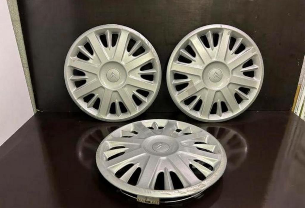 3 originele Citroën C2, C3, berlingo 15" wieldoppen, Ophalen of Verzenden, Gebruikt