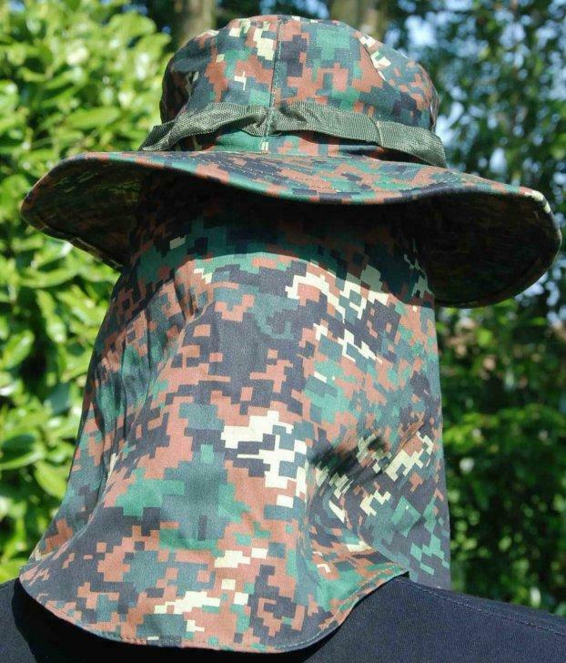 Militaria - Gecamoufleerde hoed met verborgen gezicht F198, Verzamelen, Militaria | Algemeen, Ophalen of Verzenden