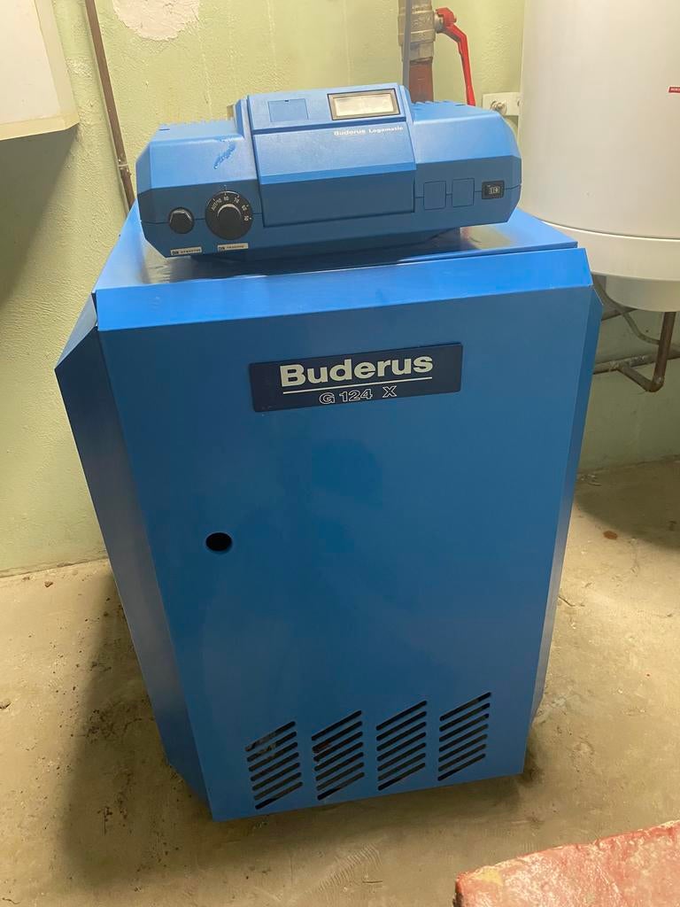 Gasketel Buderus  G124 X in goede staat, Ophalen, 30 tot 80 cm, Gebruikt, Kachel