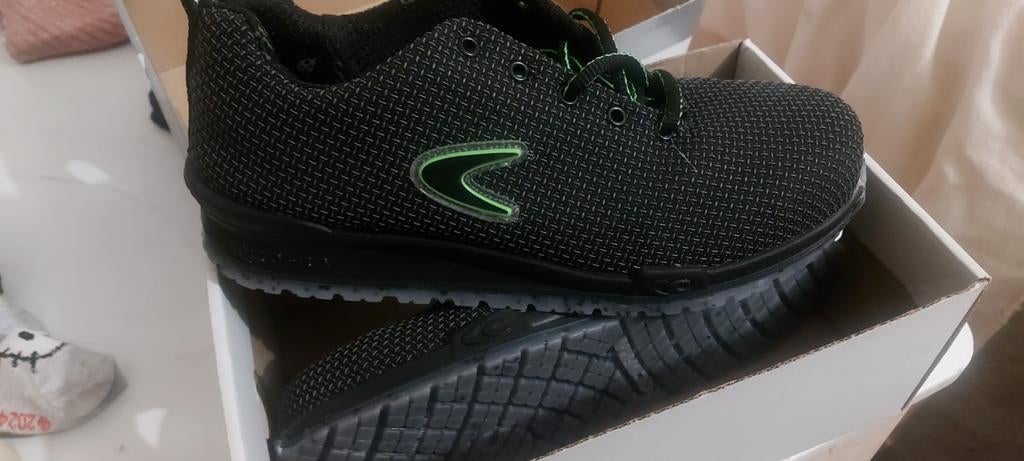 Nieuwe cofra-schoen zonder labels, Kleding | Heren, Schoenen, Ophalen of Verzenden, Zwart, Sneakers