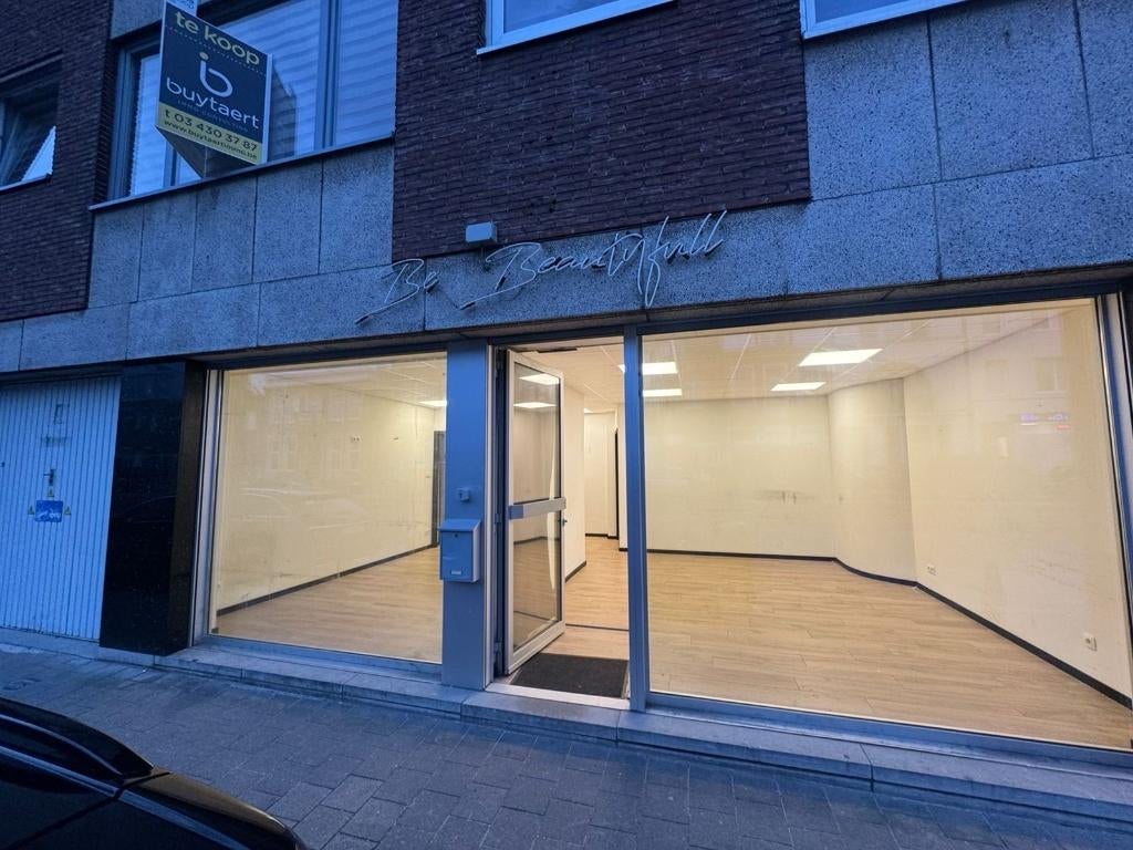 Handelspand/kantoor te huur, 100 m², Huur, Bedrijfsruimte