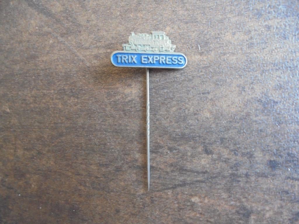 Vintage Pin Trix Express Modeltreinen (zie foto's), Collections, Enlèvement ou Envoi, Utilisé, Transport, Insigne ou Pin's