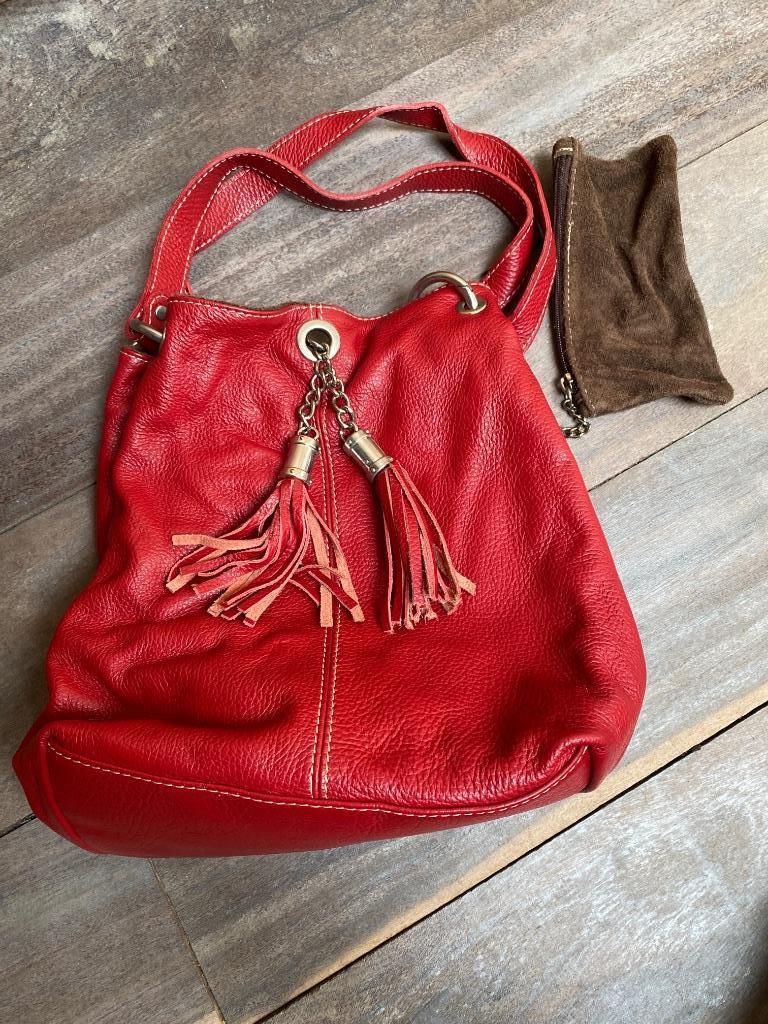 Emmertas van rood generfd leer, omkeerbaar suède van 30 cm, Handtassen en Accessoires, Tassen | Damestassen, Gebruikt, Handtas
