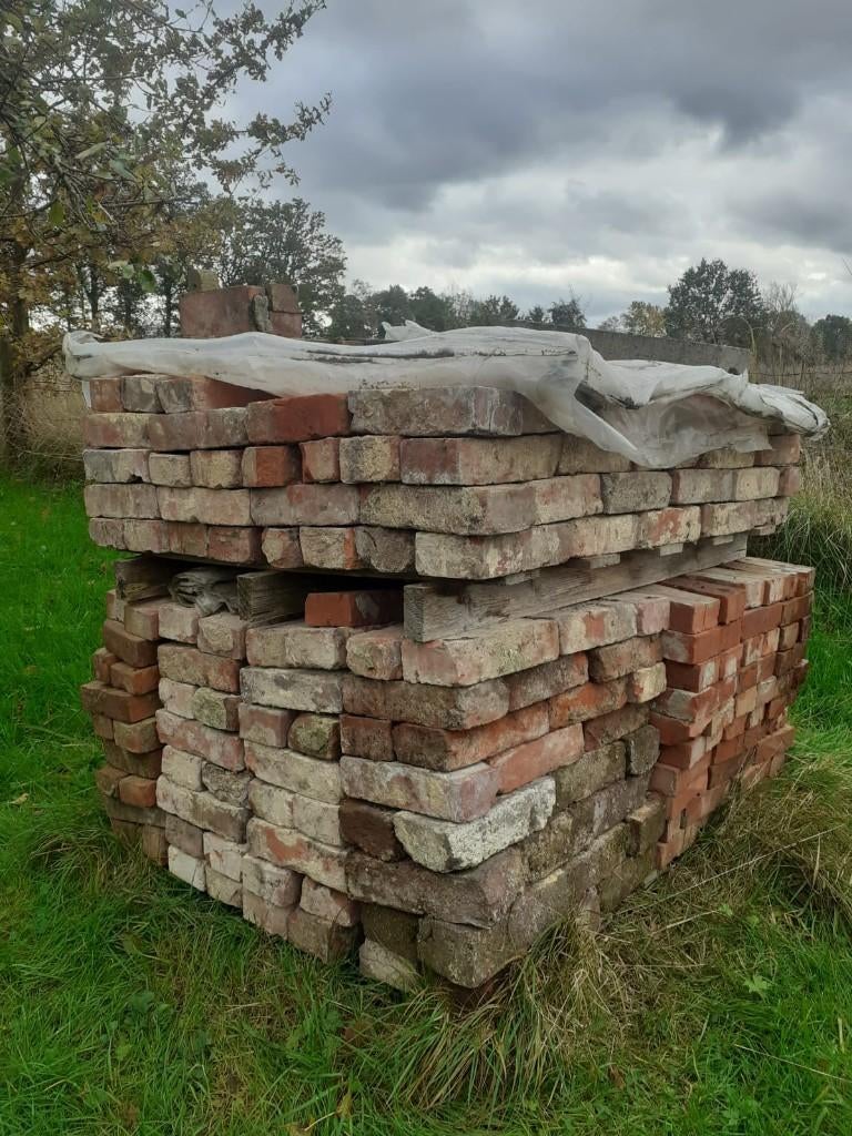 Recuperatiestenen Beerse Brik  214 x 100x 55, Doe-het-zelf en Bouw, Ophalen, Gebruikt, Bakstenen