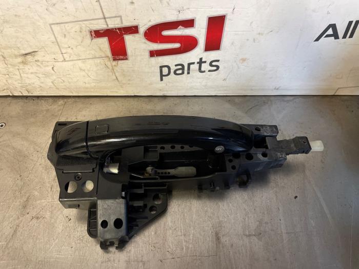 Poignée portière 4portes avant droite d'un Audi A6, -, 3 mois de garantie, Audi, Utilisé