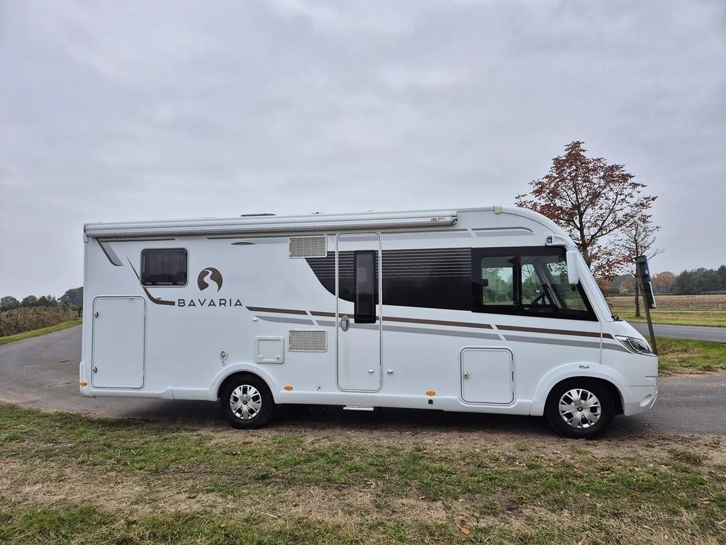 MOBILHOME/CAMPER LUXE avec équipement de camping, Jusqu'à 4, Toilette à cassette, Fiat, Boîte manuelle