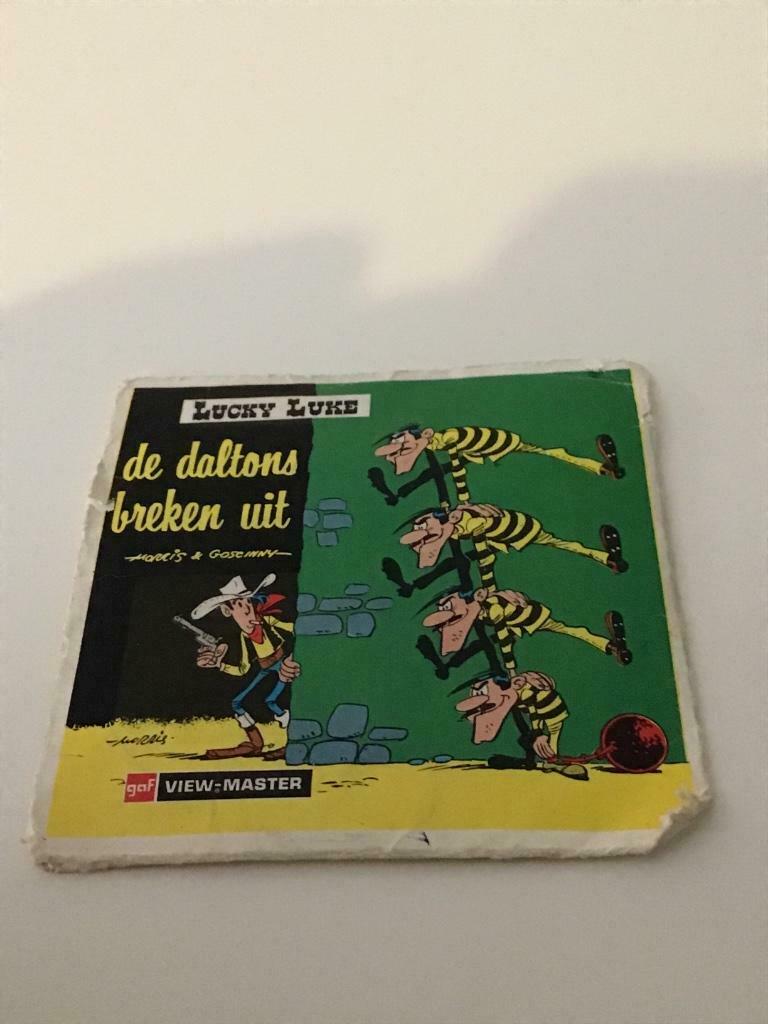 View-master: De daltons breken uit., Ophalen