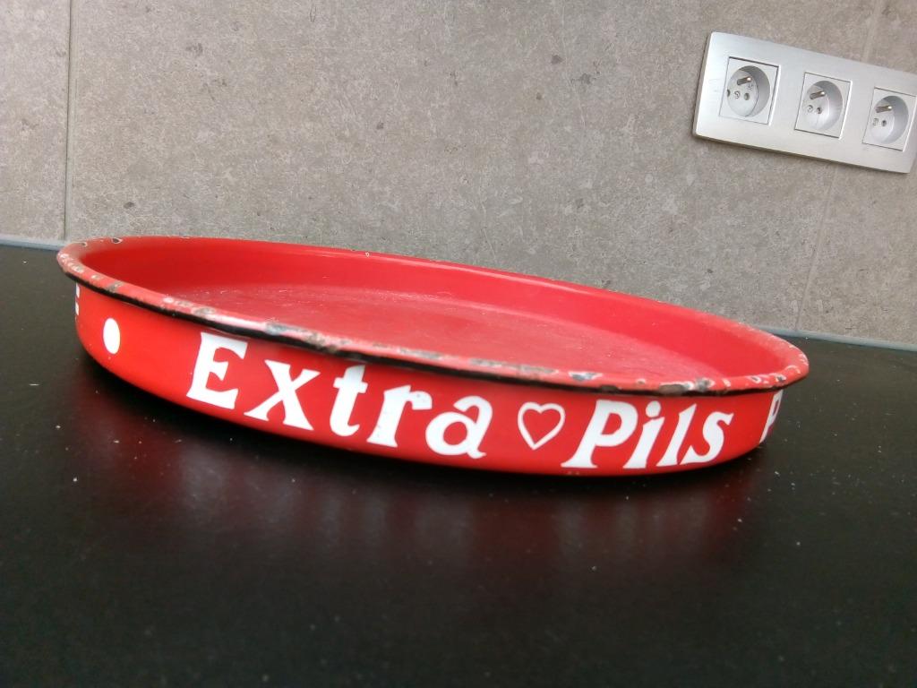 Oud geëmailleerd dienblad PIEDBOEUF EXTRA PILS, Verzamelen, Ophalen of Verzenden, Gebruikt, Overige typen, Jupiler