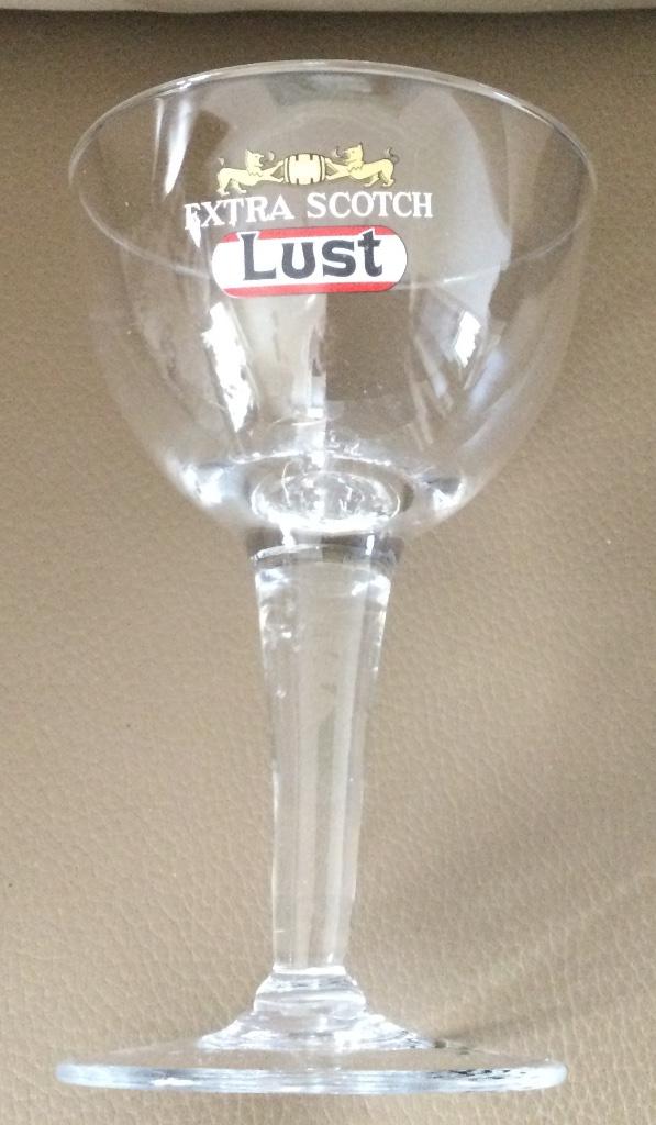 Bier brouwerij glas Lust zwart rood extra scotch  Kortrijk, Verzamelen, Ophalen of Verzenden