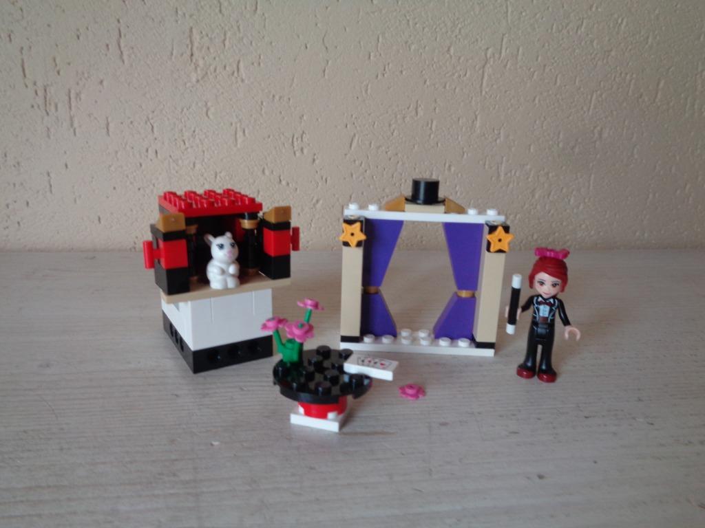 LEGO Friends Mia's Toverkunsten - 41001, Ophalen of Verzenden, Gebruikt, Complete set, Lego