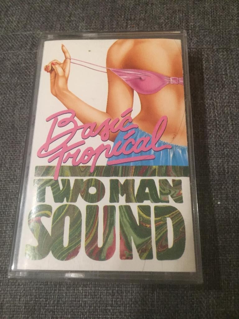 Muziek cassette Basic Tropical Two man Sound, Cd's en Dvd's, Cassettebandjes, Wereldmuziek, 1 bandje, Ophalen of Verzenden, Zo goed als nieuw