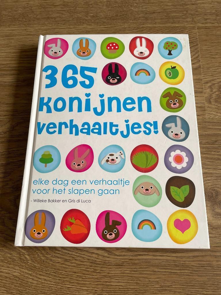 365 konijnenverhaaltjes, Boeken, Kinderboeken | Kleuters, Ophalen of Verzenden, Zo goed als nieuw, Fictie algemeen, Voorleesboek