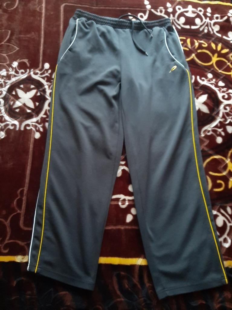 Training broek plus vest maatXXL voor heren, Ophalen