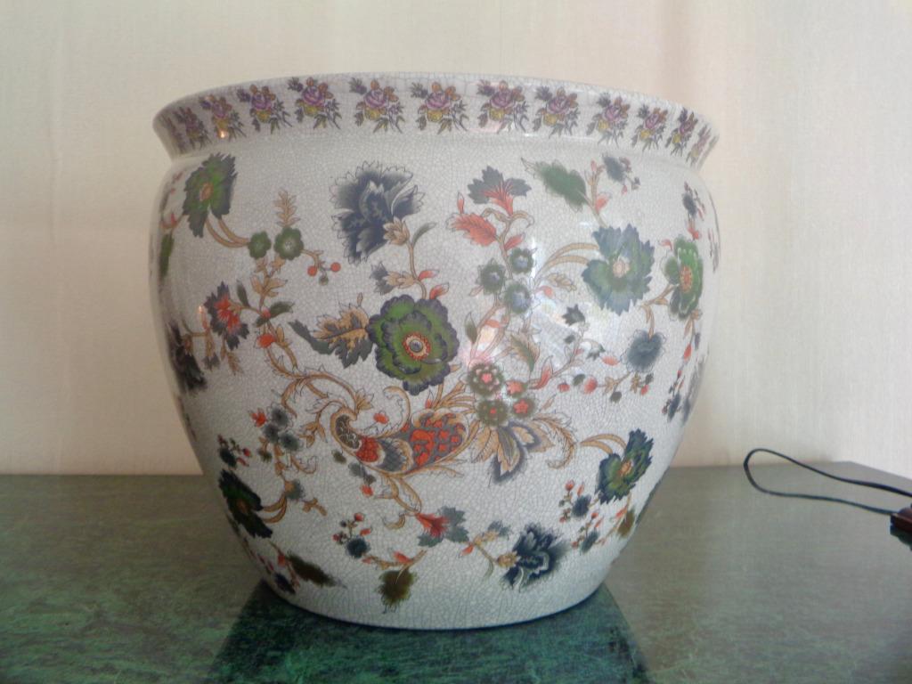 Grand pot de fleurs à décor chinois, Enlèvement