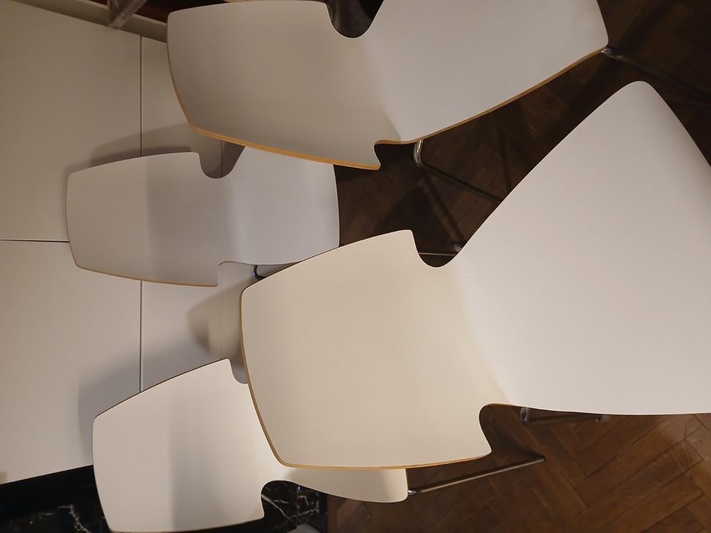 4 chaises de cuisine blanches, bon état, Enlèvement, Utilisé