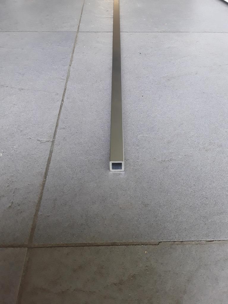 Tube carré en aluminium., Bricolage & Construction, Métaux, Enlèvement, Neuf, Aluminium