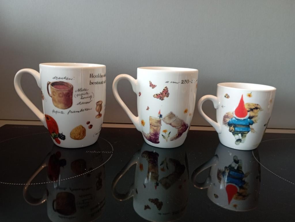Collectie Rien tassen, genummerd., Ophalen, Zo goed als nieuw