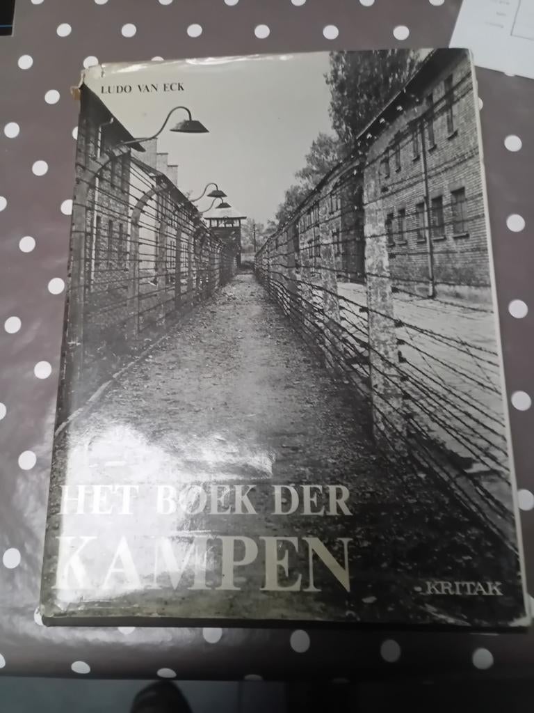 Het boek der kampen, Ophalen of Verzenden