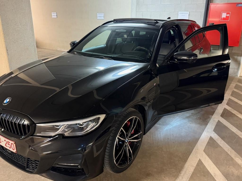 Full option BMW 330e met weinig KM's, Autos, Cuir, 215 kW, Achat, Euro 6