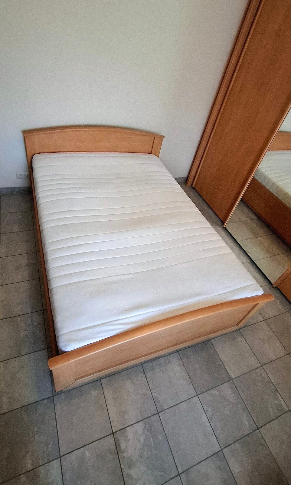 Matelas à ressorts ensachés 140X200, Enlèvement