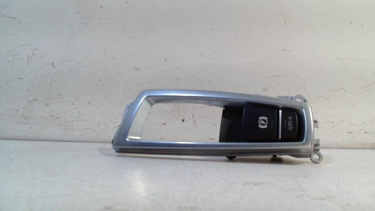 Handremhendel BMW 5 serie, Onderdelen@venauto.nl, Van der Ven Autorecycling B.V., Gebruikt, Ettenseweg 76, 4706 PB Roosendaal, The Netherlands