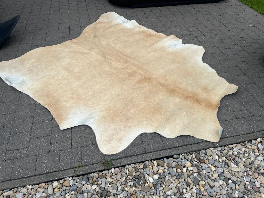 Tapijt koeienvel beige, Huis en Inrichting, Ophalen, Zo goed als nieuw, Beige, Leer