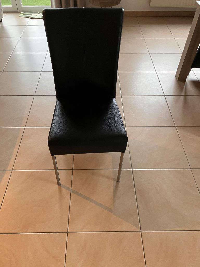 6 degelijke eetkamer stoelen te koop 30 euro stuk, Huis en Inrichting, Stoelen, Ophalen, Zwart, Leer, Zo goed als nieuw