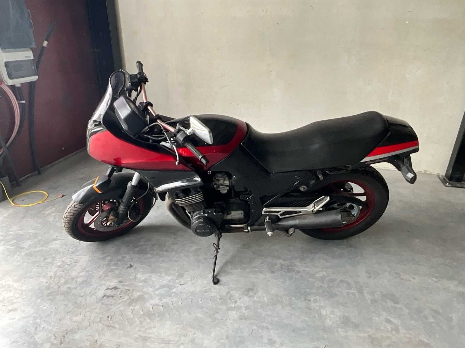 Suzuki GSX 750 ES 1984, Motos, Motos | Suzuki, Entreprise, Autre
