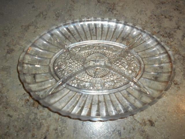 Ancien plat ovale en verre, Enlèvement ou Envoi
