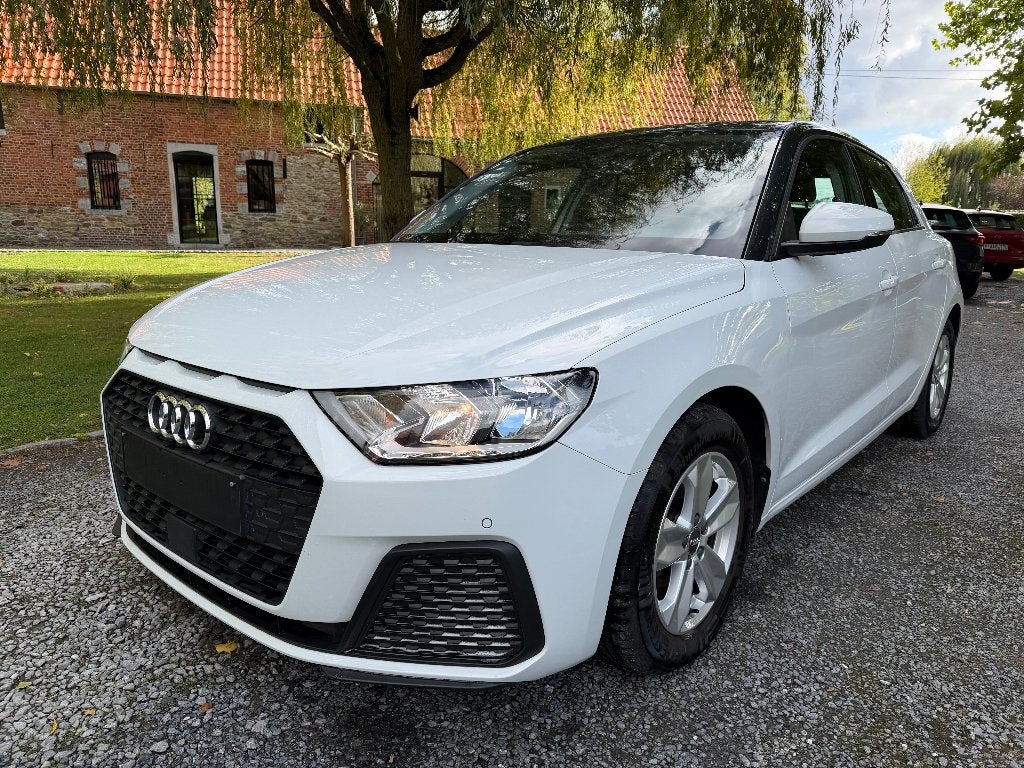 AUDI 1.0 TFSI 95 CH – EURO 6d, Stof, A1, Wit, Bedrijf