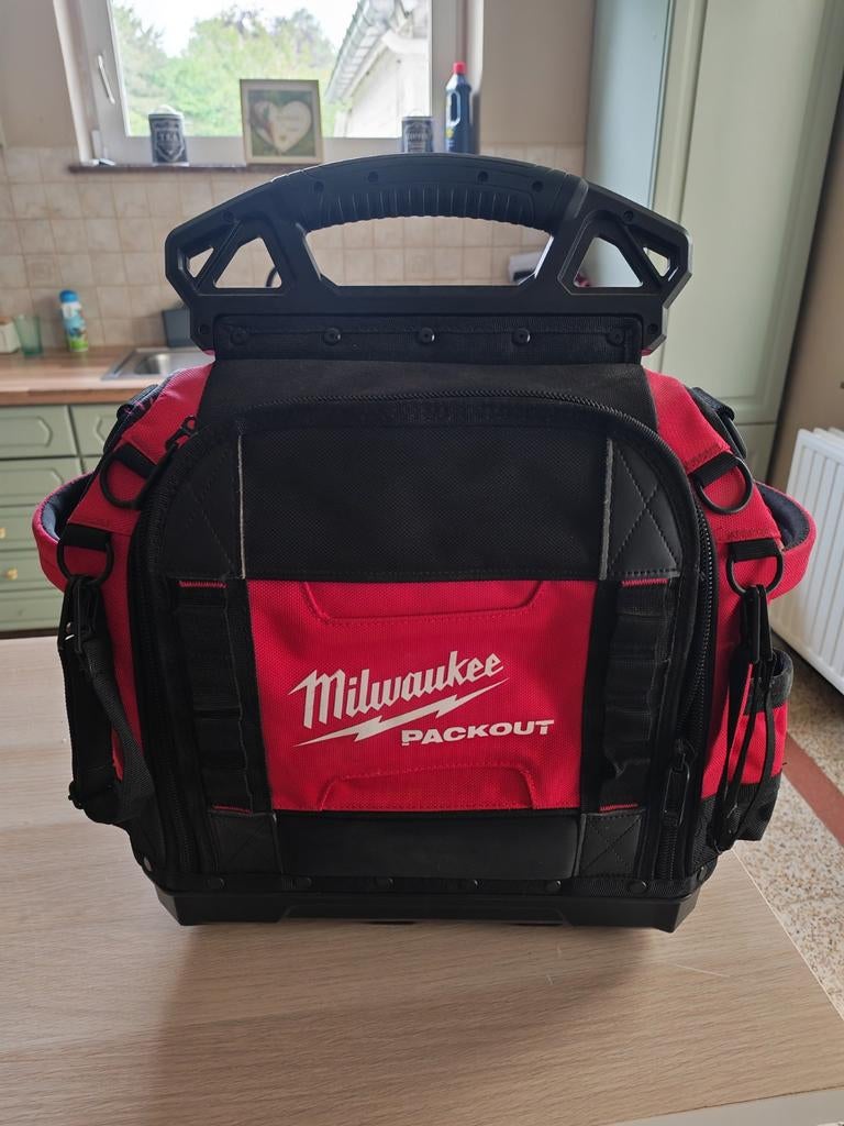 Sac Milwaukee Packout, Enlèvement