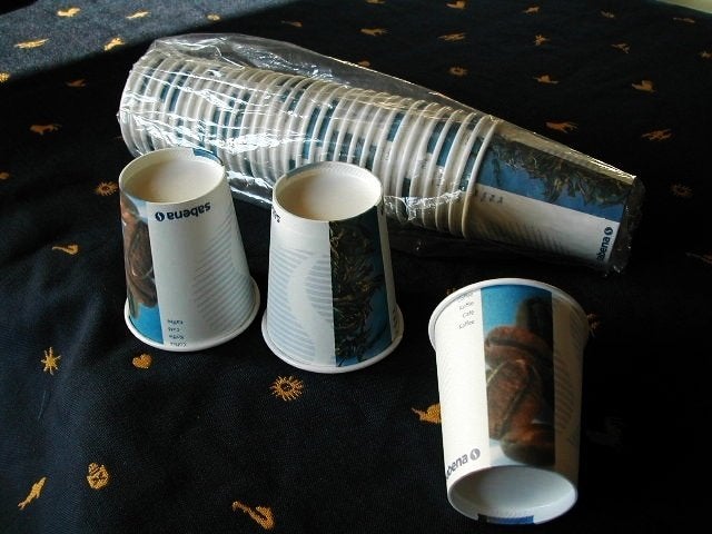 Sabena Koffie- en Theebekers (30 stuks) – Papieren bekers, Verzamelen, Sabenasouvenirs, Verzenden, Nieuw