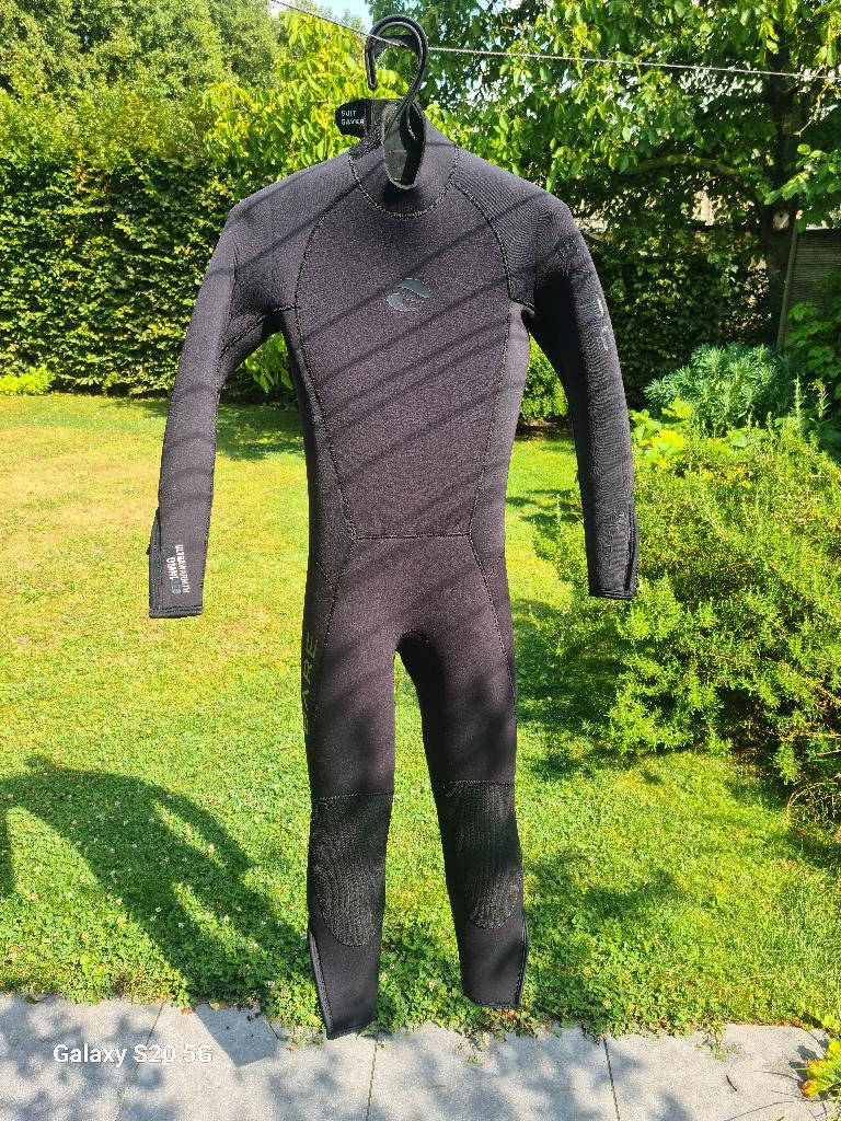 Bare Velocity 7mm + hooded vest 7mm (maat S), Enlèvement, Comme neuf, Combinaison de plongée