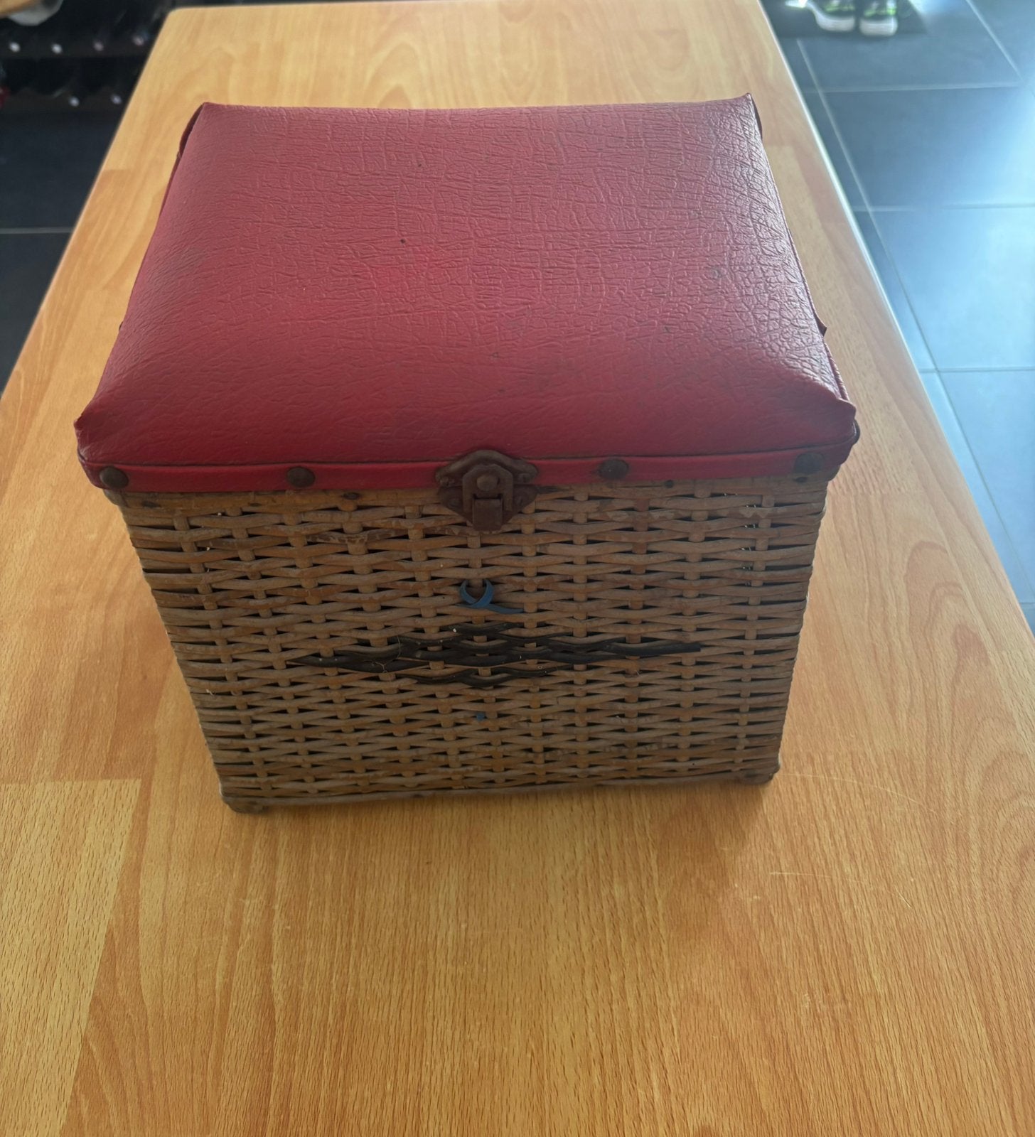 Ancien panier de pêche avec matériel, Enlèvement ou Envoi, Utilisé