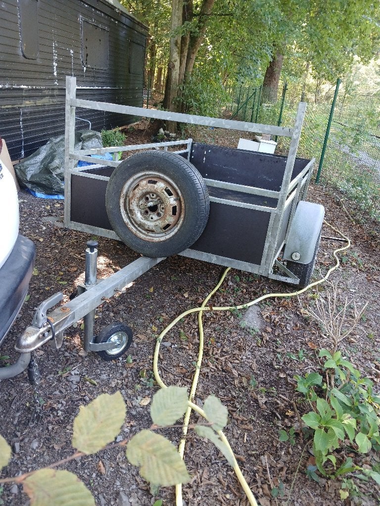 REMORQUE, Enlèvement, Utilisé